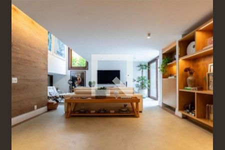 Casa à venda com 3 quartos, 608m² em Jardim Everest, São Paulo