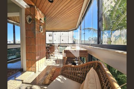 Apartamento à venda com 3 quartos, 155m² em Jardim Europa, São Paulo