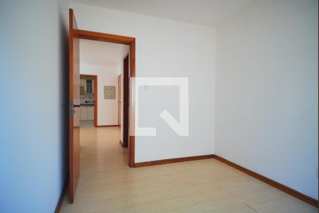 Quarto 1 de apartamento para alugar com 2 quartos, 54m² em Jardim Lindóia, Porto Alegre