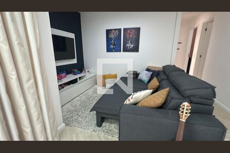 Sala de apartamento para alugar com 2 quartos, 85m² em Jardim Tupanci, Barueri