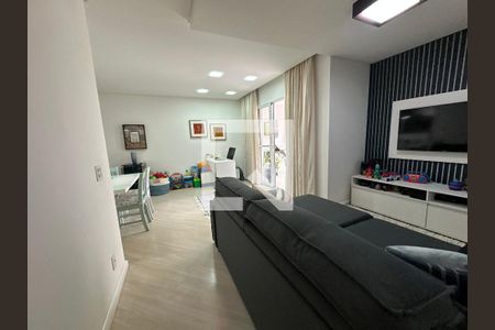 Sala de apartamento para alugar com 2 quartos, 85m² em Jardim Tupanci, Barueri