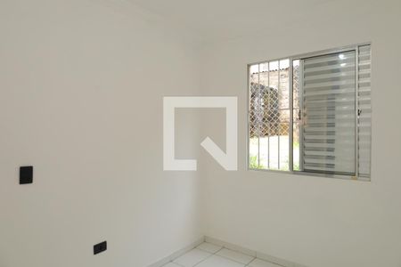 Quarto 1 de apartamento para alugar com 2 quartos, 50m² em Conjunto Residencial José Bonifácio, São Paulo