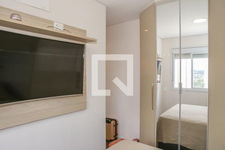 Suíte de apartamento à venda com 2 quartos, 67m² em Vila Anastácio, São Paulo