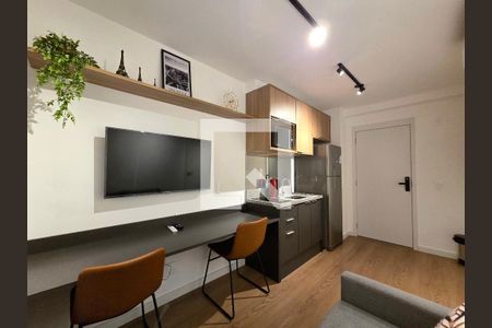 Sala/Cozinha de apartamento para alugar com 1 quarto, 28m² em Moema, São Paulo