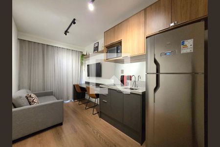 Sala/Cozinha de apartamento para alugar com 1 quarto, 28m² em Moema, São Paulo