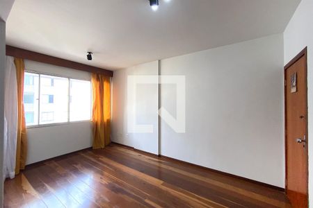 Sala de apartamento para alugar com 3 quartos, 110m² em Santo Antônio, Belo Horizonte