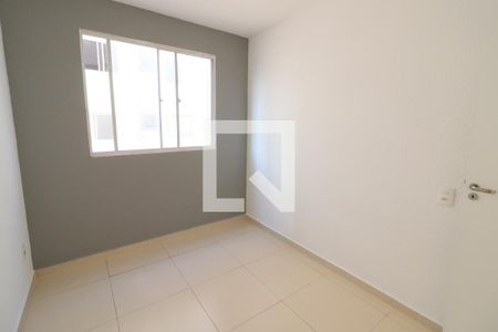 Quarto 2 de apartamento para alugar com 2 quartos, 42m² em Jardim do Lago, Osasco