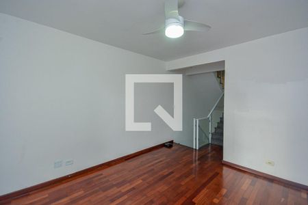 Sala de casa para alugar com 3 quartos, 150m² em Vila Marari, São Paulo