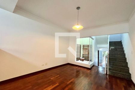 Sala de casa para alugar com 3 quartos, 150m² em Vila Marari, São Paulo
