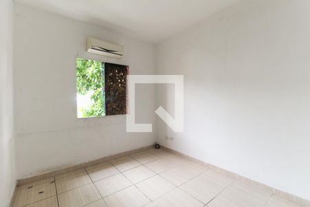 Quarto 1 de casa para alugar com 2 quartos, 85m² em Parque Dom Joao Neri, São Paulo