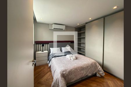 Quarto de apartamento à venda com 1 quarto, 65m² em Vila Olímpia, São Paulo