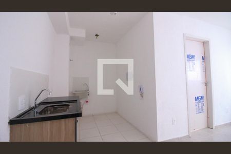 Sala/Cozinha de apartamento para alugar com 2 quartos, 35m² em Fazenda da Juta, São Paulo