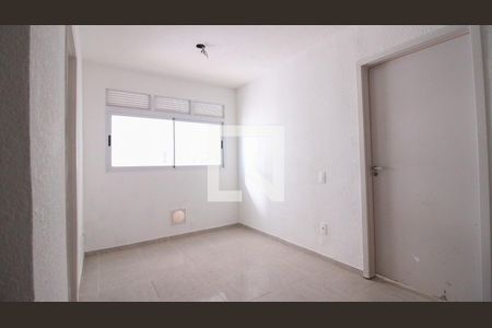 Sala/Cozinha de apartamento para alugar com 2 quartos, 35m² em Fazenda da Juta, São Paulo