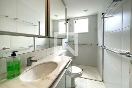 Banheiro da Suíte 1 de apartamento à venda com 3 quartos, 105m² em Funcionários, Belo Horizonte