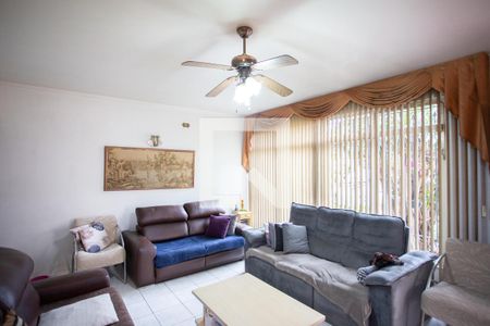 SALA de casa à venda com 3 quartos, 185m² em Vila Mangalot, São Paulo