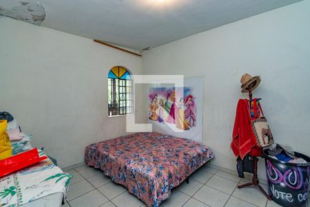 Quarto 1 de casa à venda com 3 quartos, 240m² em Califórnia, Belo Horizonte