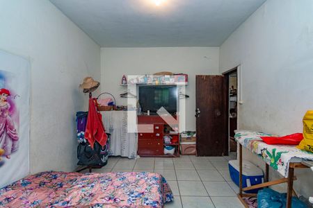 Quarto 1 de casa à venda com 3 quartos, 240m² em Califórnia, Belo Horizonte