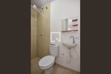 Banheiro de casa para alugar com 1 quarto, 35m² em Jardim Tres Marias, Taboão da Serra