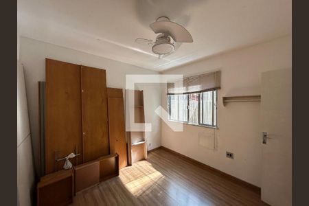 Quarto 1 de casa para alugar com 2 quartos, 80m² em Bento Ribeiro, Rio de Janeiro