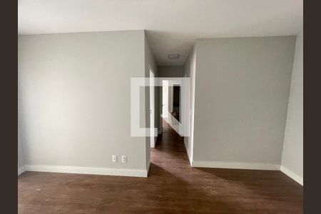 Corredor sala de apartamento para alugar com 2 quartos, 68m² em Jardim Flor da Montanha, Guarulhos