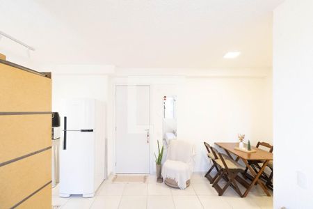 Sala de apartamento para alugar com 2 quartos, 41m² em Campo Grande, Rio de Janeiro