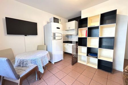 sala de apartamento para alugar com 2 quartos, 57m² em Lagoa da Conceição, Florianópolis