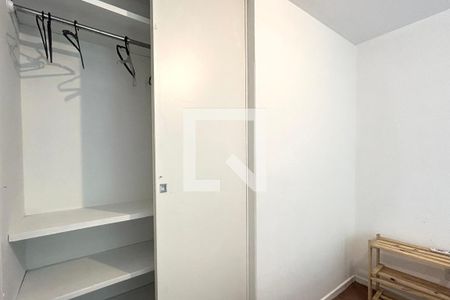 Quarto 1 de apartamento para alugar com 2 quartos, 57m² em Lagoa da Conceição, Florianópolis