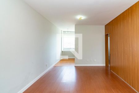 Sala de apartamento para alugar com 3 quartos, 70m² em Buritis, Belo Horizonte