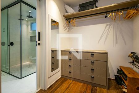 Suíte de apartamento à venda com 2 quartos, 135m² em Cerqueira César, São Paulo