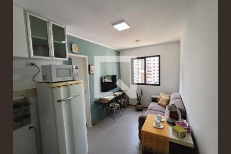Sala/Cozinha de apartamento para alugar com 1 quarto, 28m² em Mirandópolis, São Paulo