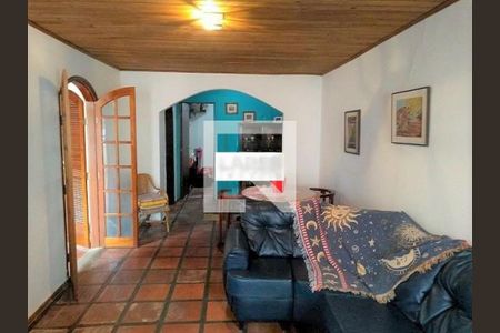 Casa à venda com 4 quartos, 250m² em Vila Inah, São Paulo