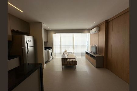 Sala de apartamento para alugar com 1 quarto, 41m² em Empresarial 18 do Forte, Barueri