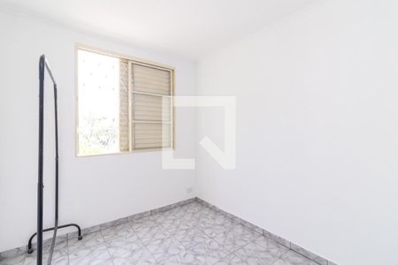 Quarto 2 de apartamento para alugar com 2 quartos, 44m² em Vila Silvia, São Paulo