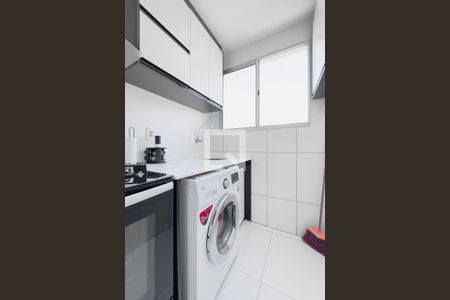 Cozinha / Lavanderia de apartamento para alugar com 2 quartos, 48m² em Jardim Ismenia, São José dos Campos