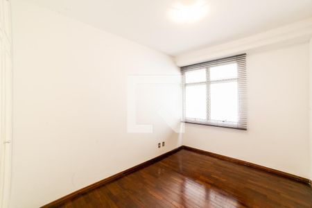 Quarto 1 de apartamento à venda com 3 quartos, 169m² em Santo Antônio, Belo Horizonte