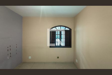 Quarto 2 de casa para alugar com 2 quartos, 100m² em Socorro, São Paulo