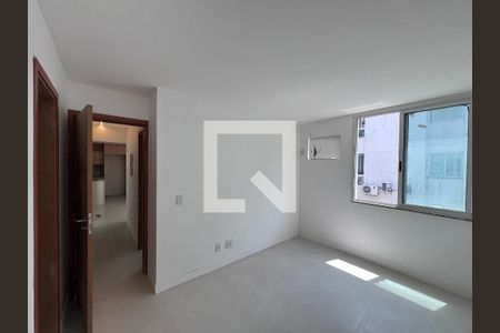 Suíte de apartamento para alugar com 2 quartos, 70m² em Recreio dos Bandeirantes, Rio de Janeiro