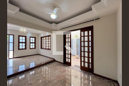 Sala de casa de condomínio à venda com 3 quartos, 448m² em Chácaras Alpina, Valinhos