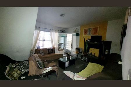 Casa à venda com 8 quartos, 200m² em Parque Novo Mundo, São Paulo