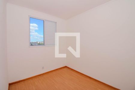 Quarto 2 de apartamento para alugar com 2 quartos, 45m² em Humaitá, Porto Alegre