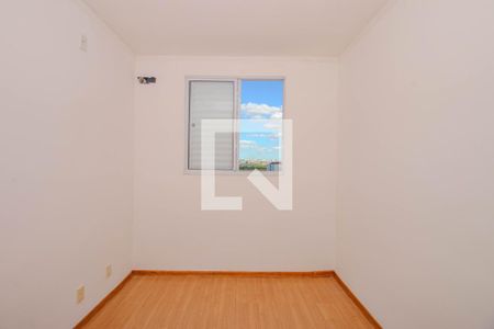 Quarto 1 de apartamento para alugar com 2 quartos, 45m² em Humaitá, Porto Alegre