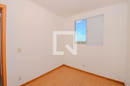 Quarto 2 de apartamento para alugar com 2 quartos, 45m² em Humaitá, Porto Alegre