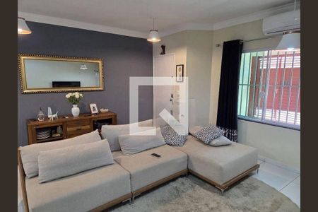 Casa à venda com 3 quartos, 157m² em Vila Carrão, São Paulo