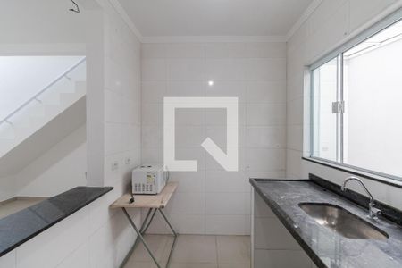 Sala/Cozinha de casa de condomínio para alugar com 2 quartos, 60m² em Jardim Lucinda, São Paulo