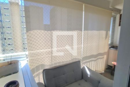 Varanda  de apartamento à venda com 2 quartos, 53m² em Jardim Flor da Montanha, Guarulhos