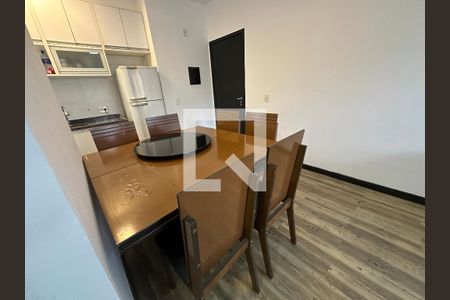 Sala de apartamento para alugar com 2 quartos, 59m² em Jardim Belval, Barueri