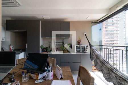 Varanda de apartamento para alugar com 2 quartos, 67m² em Barra Funda, São Paulo