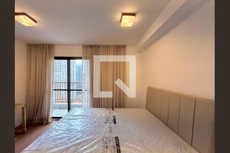 Quarto de kitnet/studio para alugar com 0 quarto, 27m² em Jardim das Acacias, São Paulo