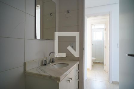 Banheiro suíte  de apartamento para alugar com 2 quartos, 102m² em Petrópolis, Porto Alegre