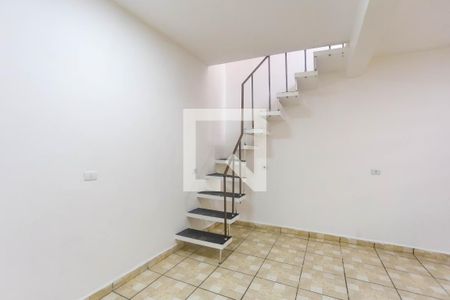 Sala / cozinha de casa para alugar com 1 quarto, 41m² em Taboão, Diadema